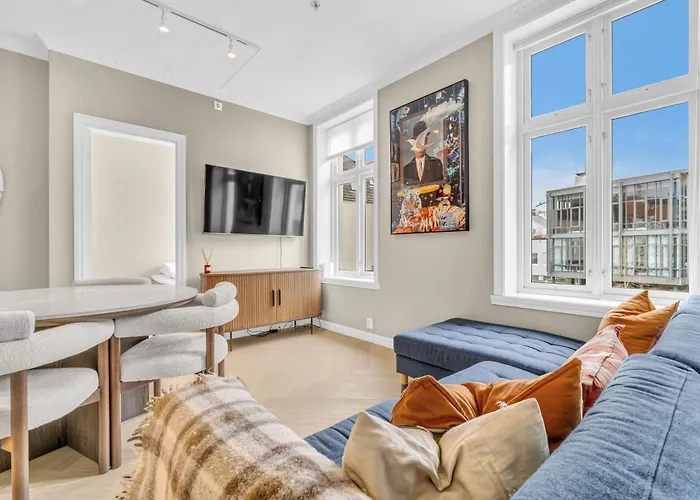 Urban Elegant Apartment